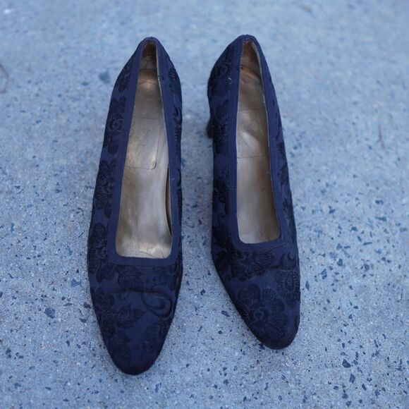 A Touch of Nina 8N Floral Embroidered Block Heel Pumps Whimsigoth Dark Academia - Picture 12 of 14